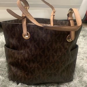 MICHAEL KORS  Jet Set Signature Logo Tote